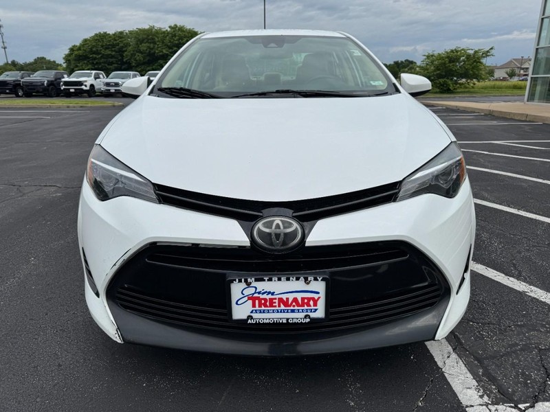 Toyota Corolla Vehicle Image 09