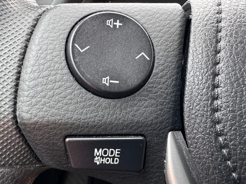 Toyota Corolla Vehicle Image 17