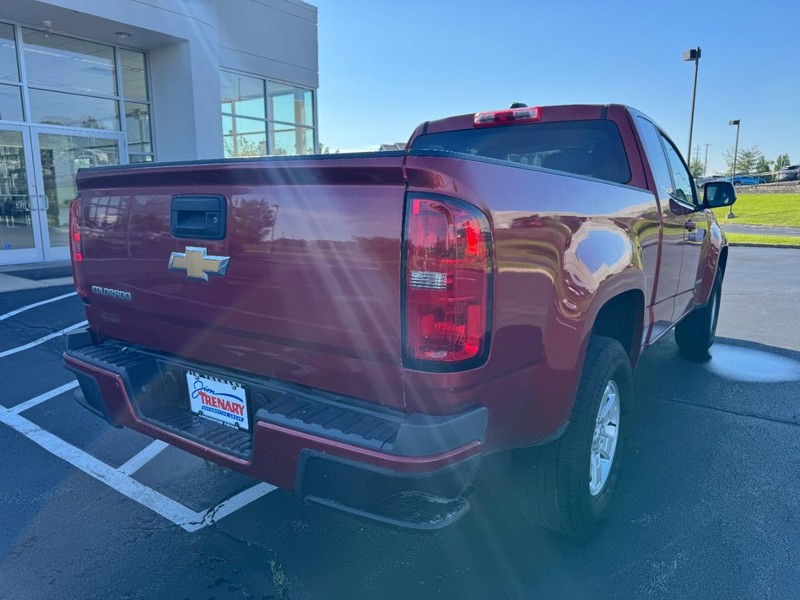 Chevrolet Colorado Vehicle Image 03