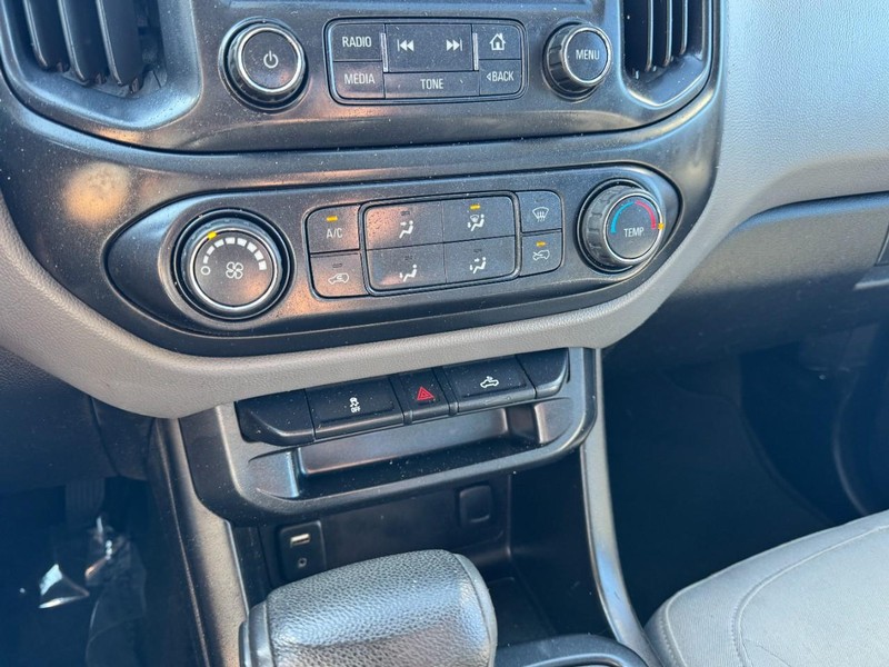 Chevrolet Colorado Vehicle Image 16