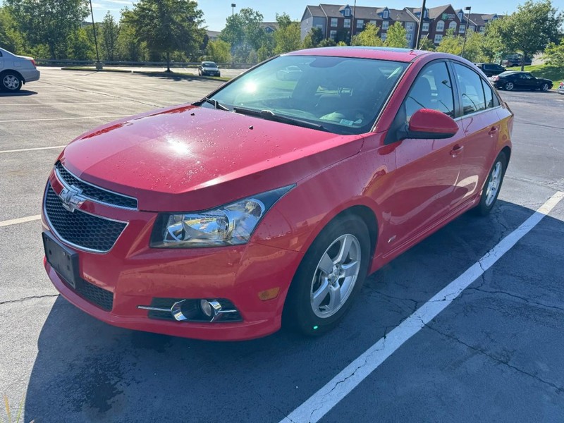 Chevrolet Cruze Vehicle Image 02