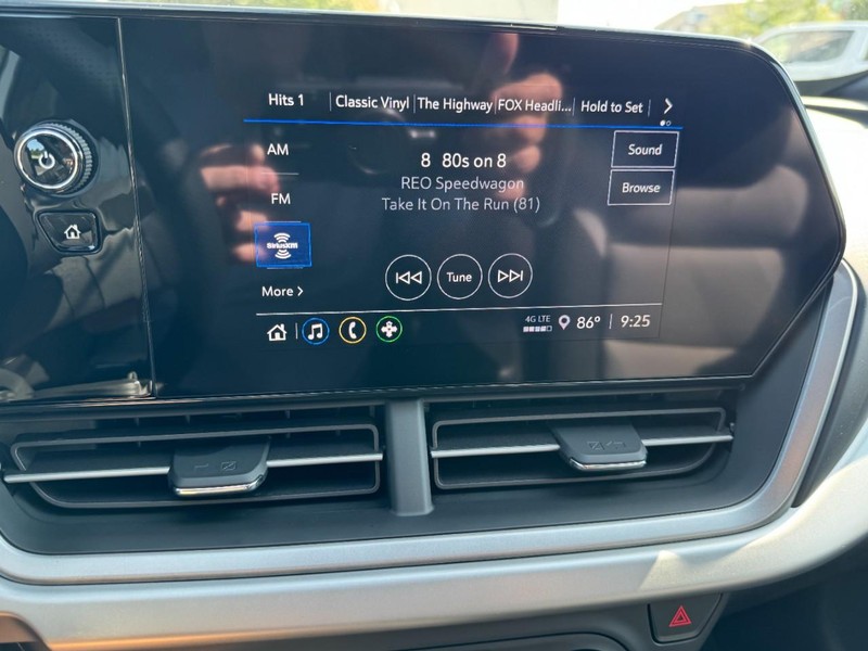 Chevrolet Trax Vehicle Image 15