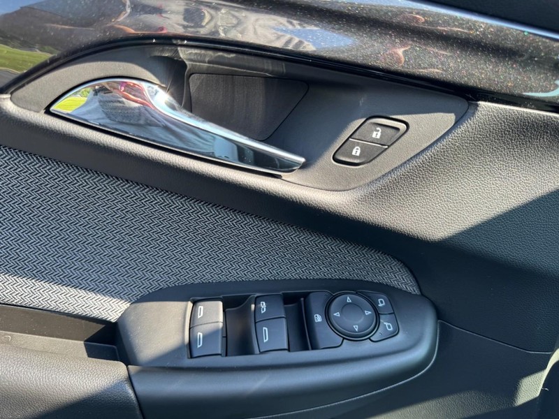 Chevrolet TrailBlazer Vehicle Image 10