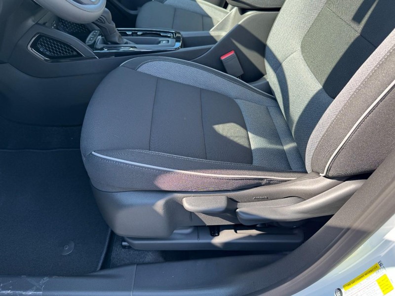 Chevrolet TrailBlazer Vehicle Image 09