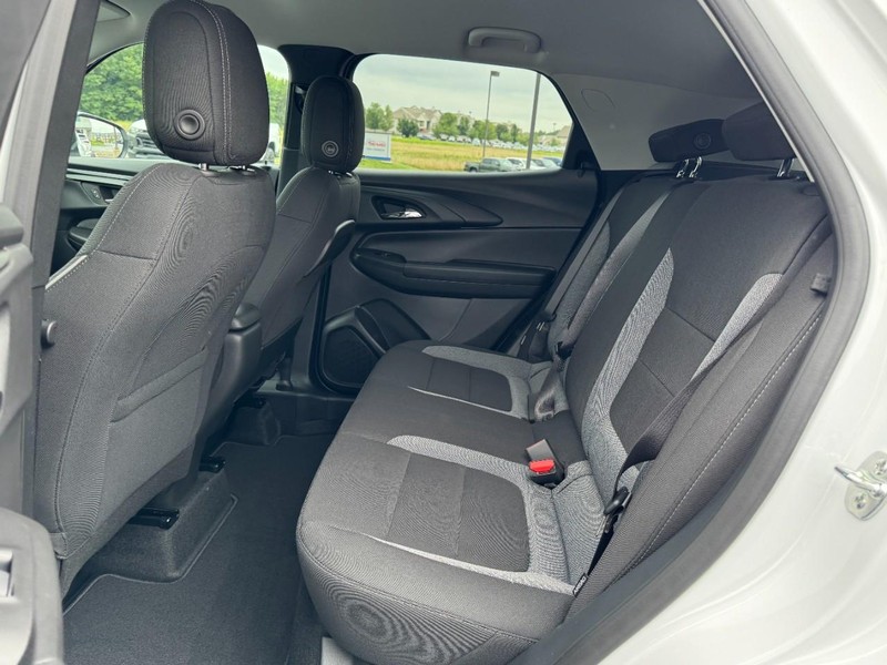 Chevrolet TrailBlazer Vehicle Image 07