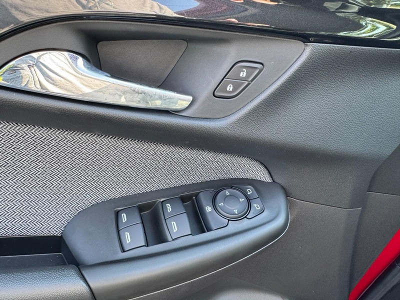 Chevrolet TrailBlazer Vehicle Image 10