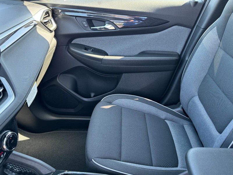 Chevrolet TrailBlazer Vehicle Image 08