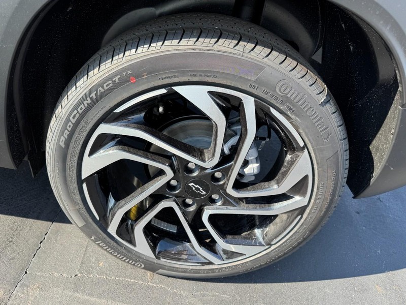 Chevrolet TrailBlazer Vehicle Image 06