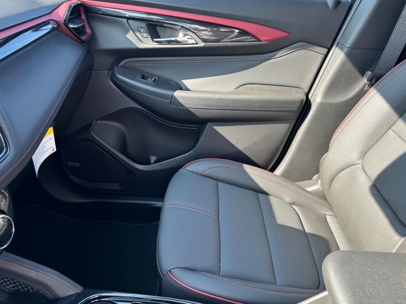 Chevrolet TrailBlazer Vehicle Image 08