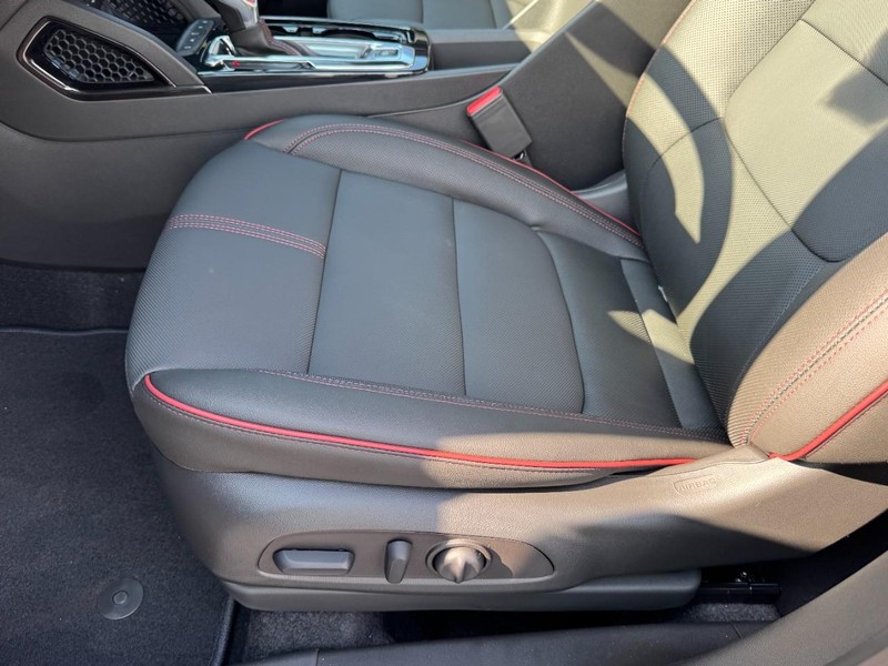 Chevrolet TrailBlazer Vehicle Image 09