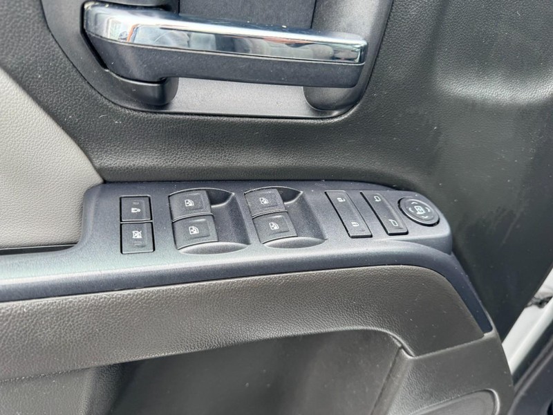 Chevrolet Silverado 1500 Vehicle Image 15