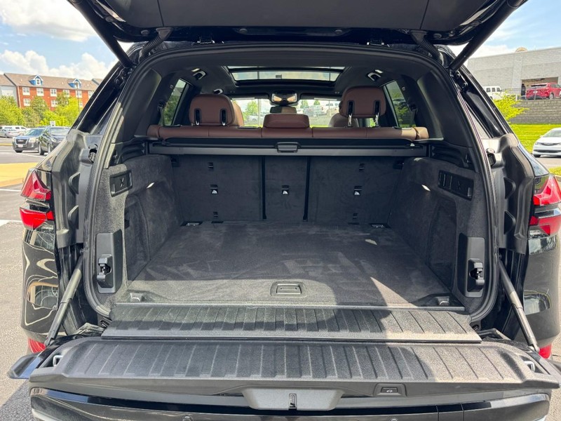BMW X5 Vehicle Image 06