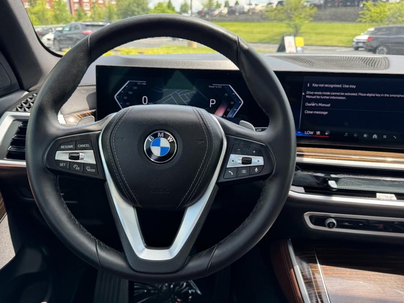 BMW X5 Vehicle Image 13