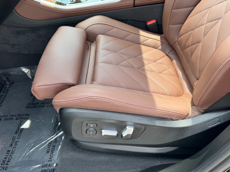 BMW X5 Vehicle Image 15