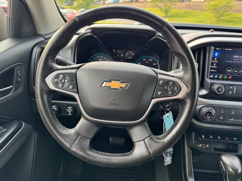 Chevrolet Colorado Vehicle Image 11