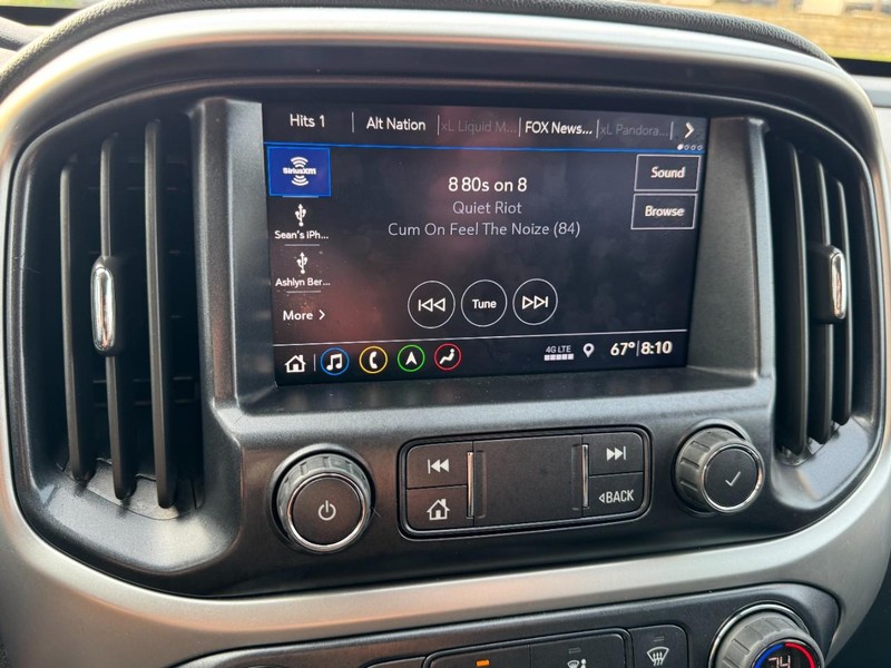 Chevrolet Colorado Vehicle Image 18