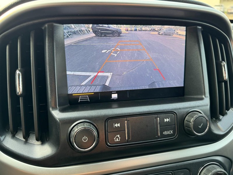 Chevrolet Colorado Vehicle Image 20
