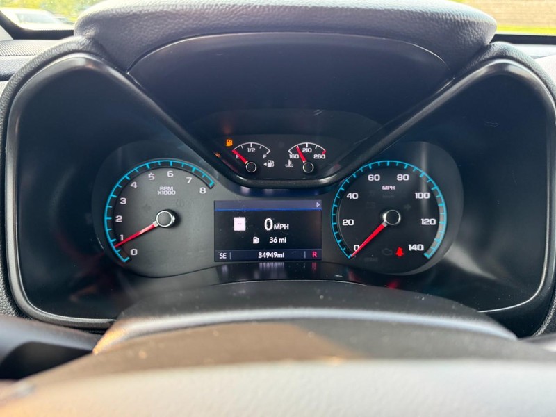 Chevrolet Colorado Vehicle Image 21