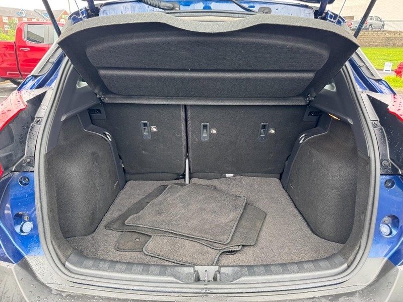Nissan Kicks Vehicle Image 06
