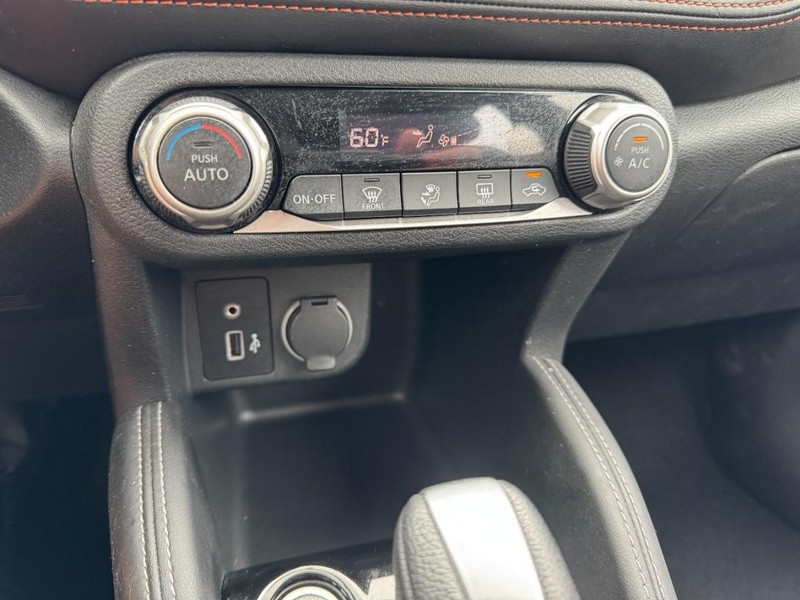 Nissan Kicks Vehicle Image 18