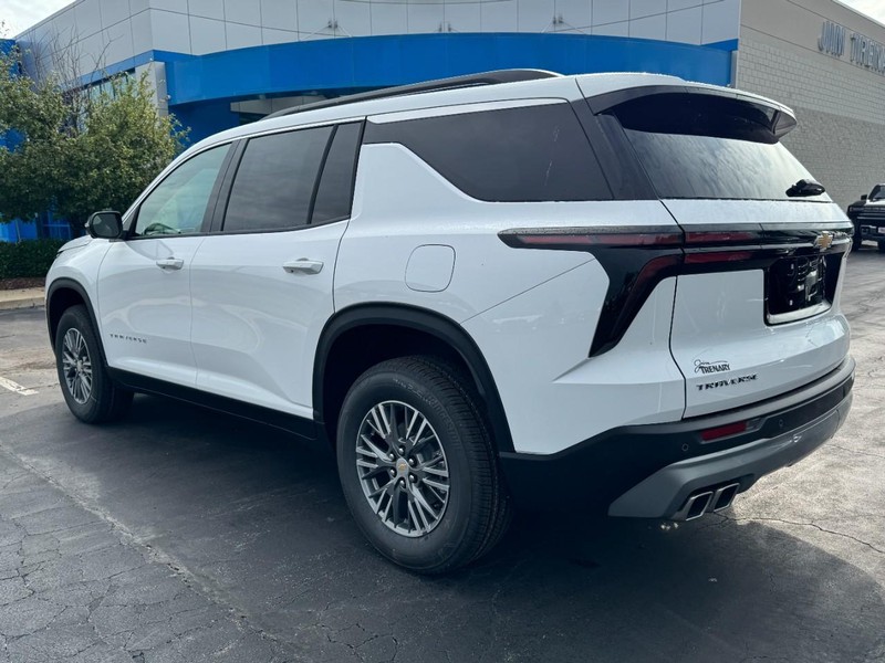 Chevrolet Traverse Vehicle Image 05