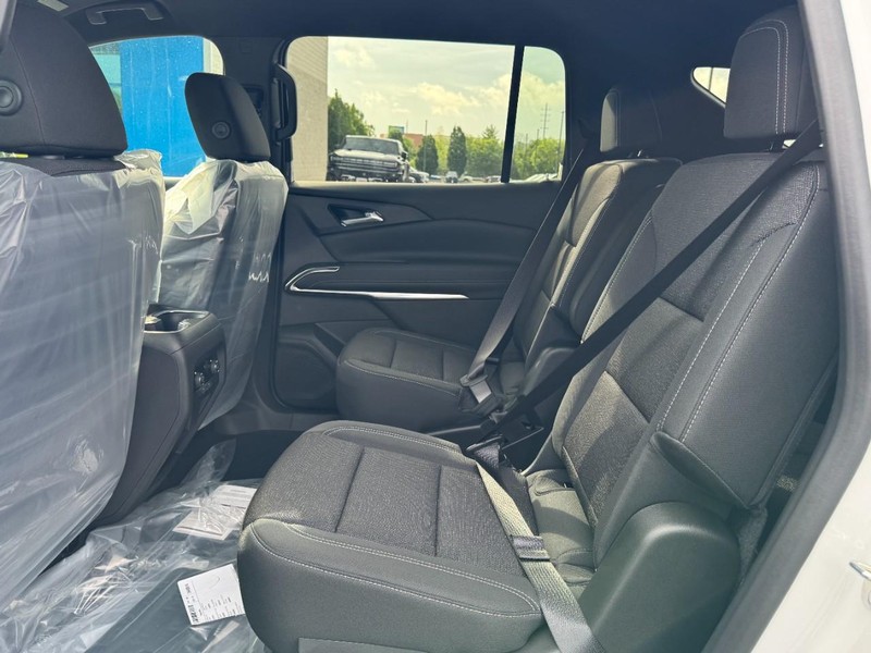 Chevrolet Traverse Vehicle Image 07
