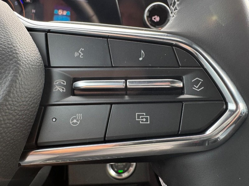 Chevrolet Traverse Vehicle Image 12