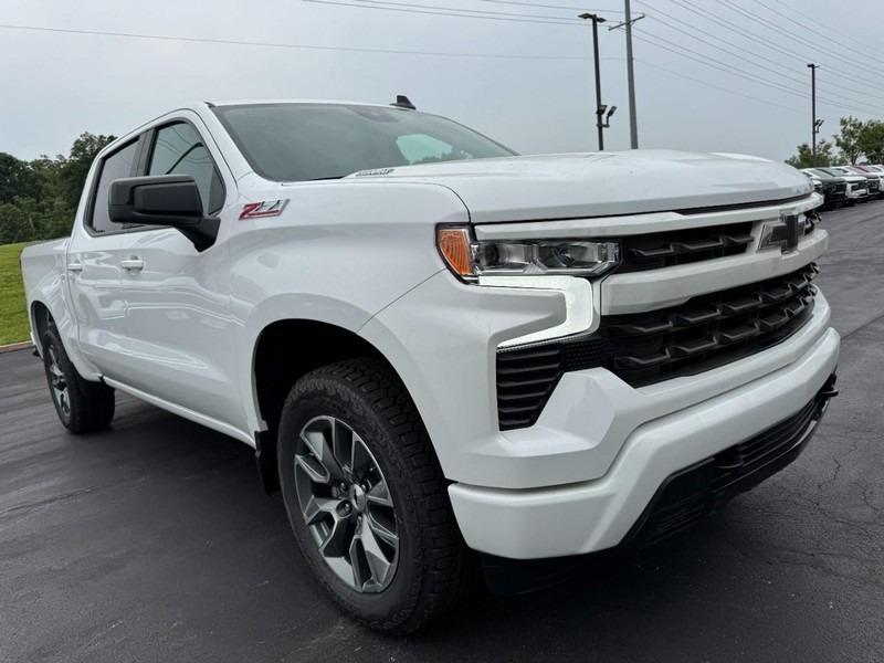 Chevrolet Silverado 1500 Vehicle Image 02