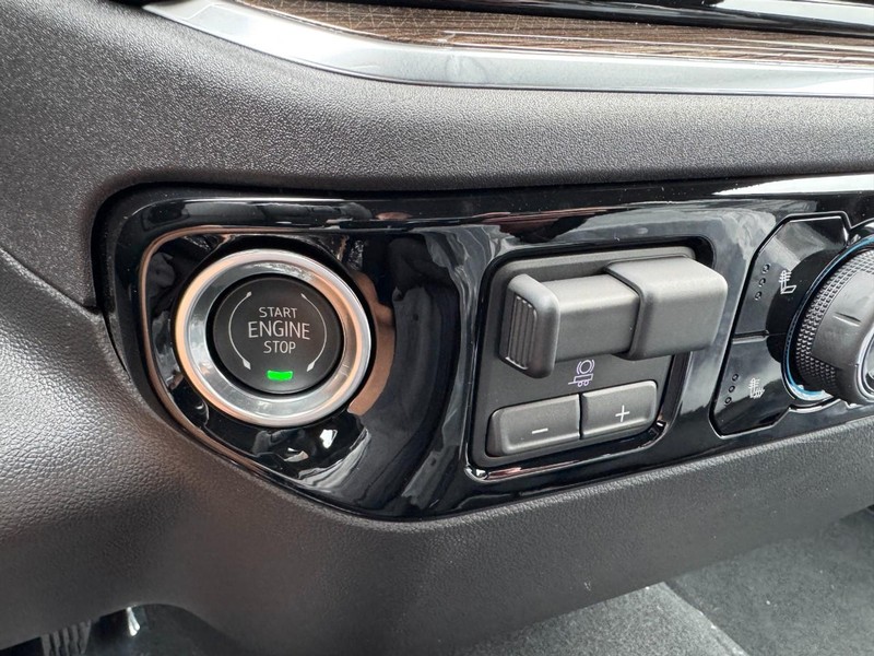 Chevrolet Silverado 1500 Vehicle Image 19