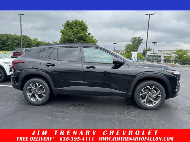 2025 Chevrolet Trax LT at Jim Trenary O'Fallon in O'Fallon MO