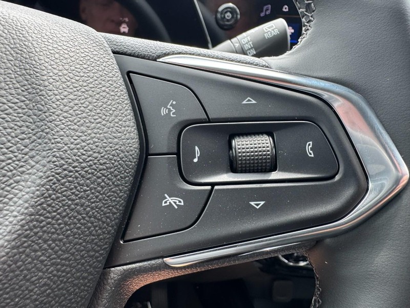 Chevrolet Trax Vehicle Image 12