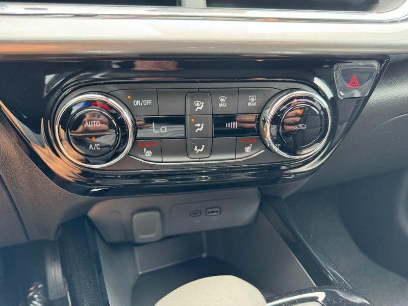 Chevrolet Trax Vehicle Image 13
