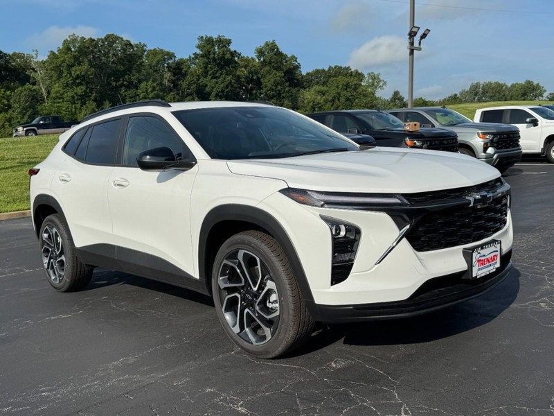 Chevrolet Trax Vehicle Image 02