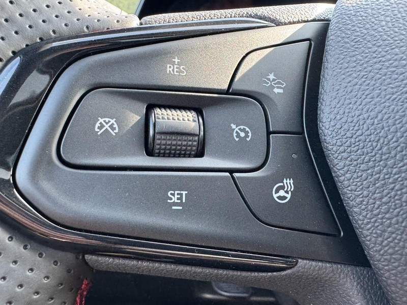 Chevrolet Trax Vehicle Image 12