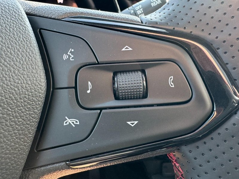 Chevrolet Trax Vehicle Image 13