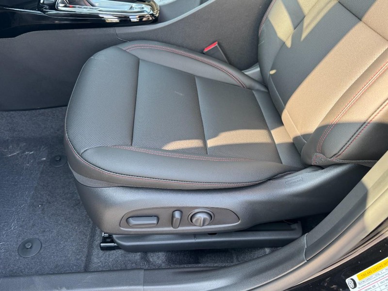 Chevrolet Trax Vehicle Image 08