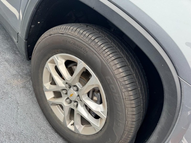 Chevrolet Traverse Vehicle Image 05