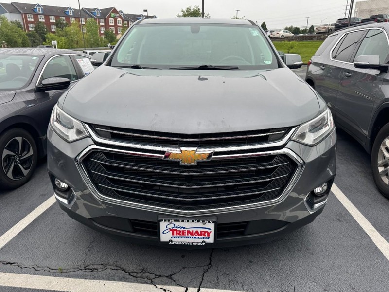 Chevrolet Traverse Vehicle Image 02