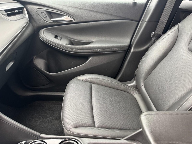 Buick Encore GX Vehicle Image 13