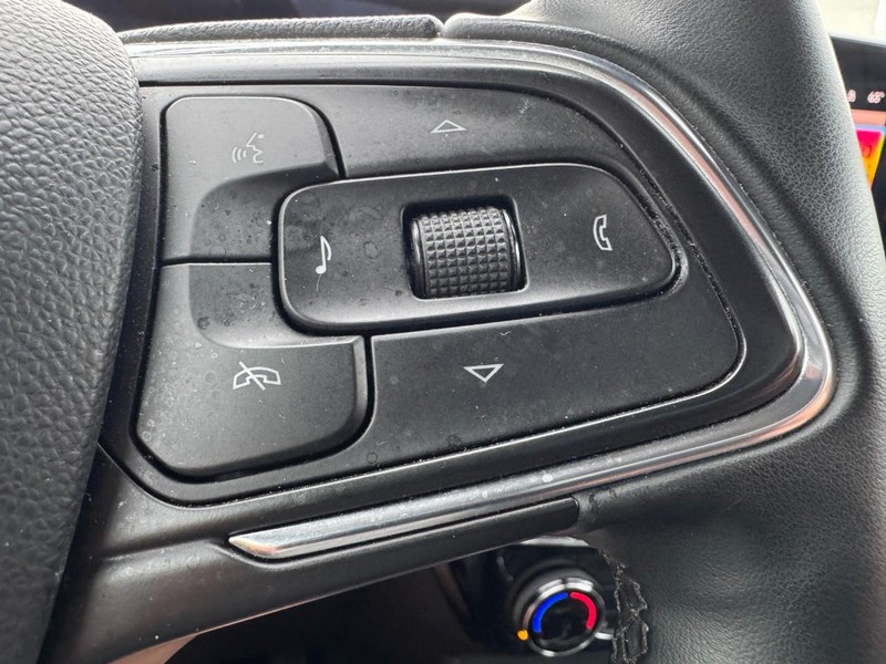 Buick Encore GX Vehicle Image 17