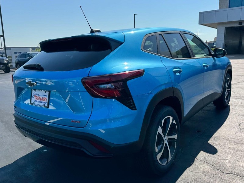 Chevrolet Trax Vehicle Image 03