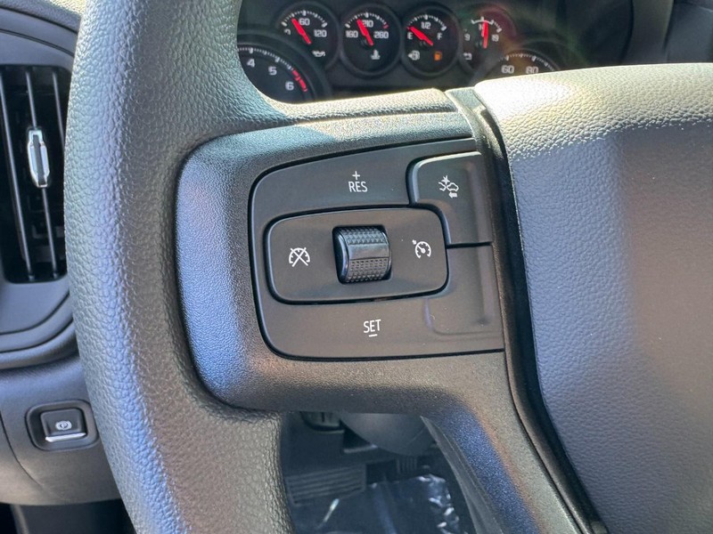 Chevrolet Silverado 1500 Vehicle Image 13