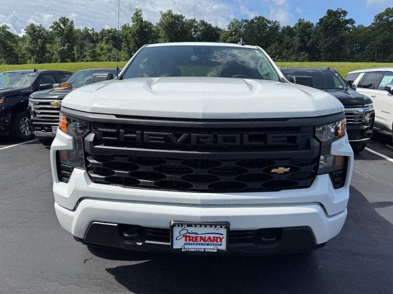 Chevrolet Silverado 1500 Vehicle Image 02