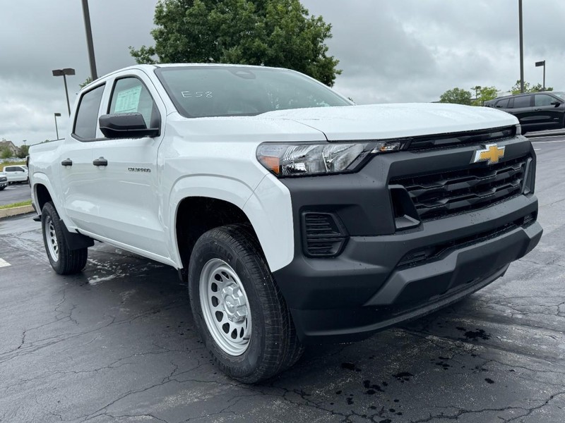 Chevrolet Colorado Vehicle Image 02