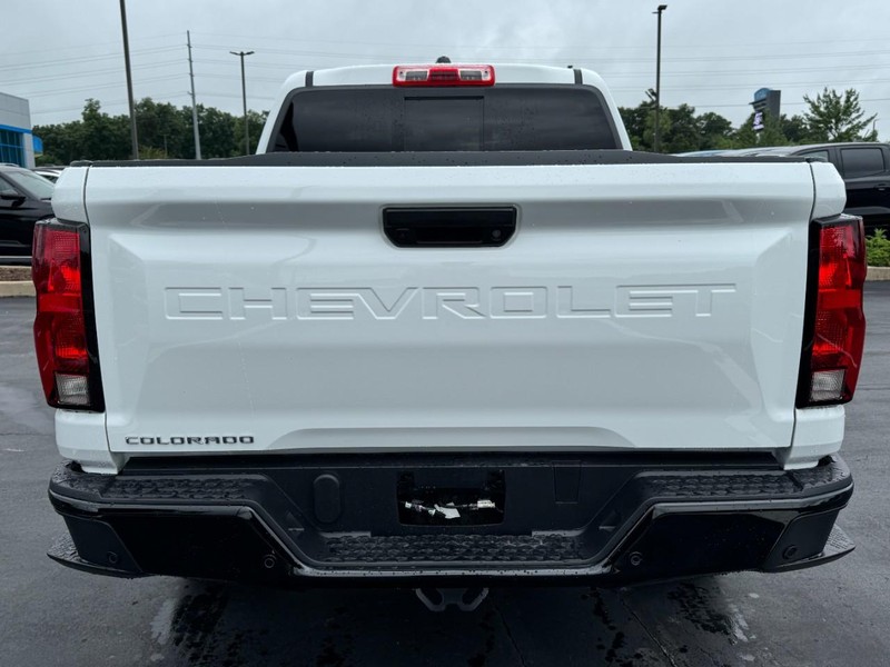 Chevrolet Colorado Vehicle Image 04