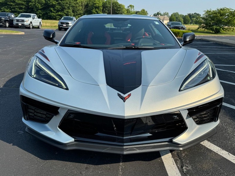 Chevrolet Corvette Vehicle Image 10