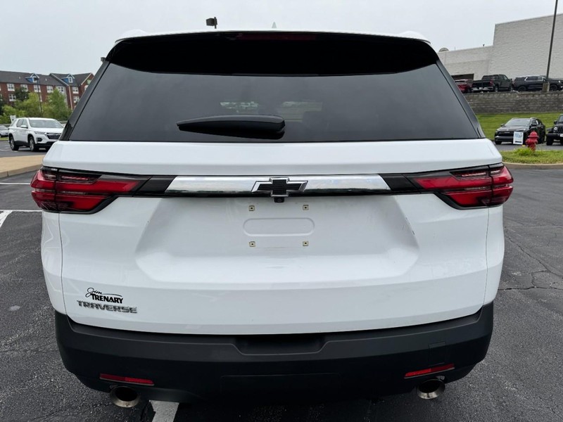 Chevrolet Traverse Vehicle Image 04