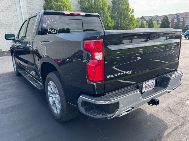 Chevrolet Silverado 1500 Vehicle Image 05