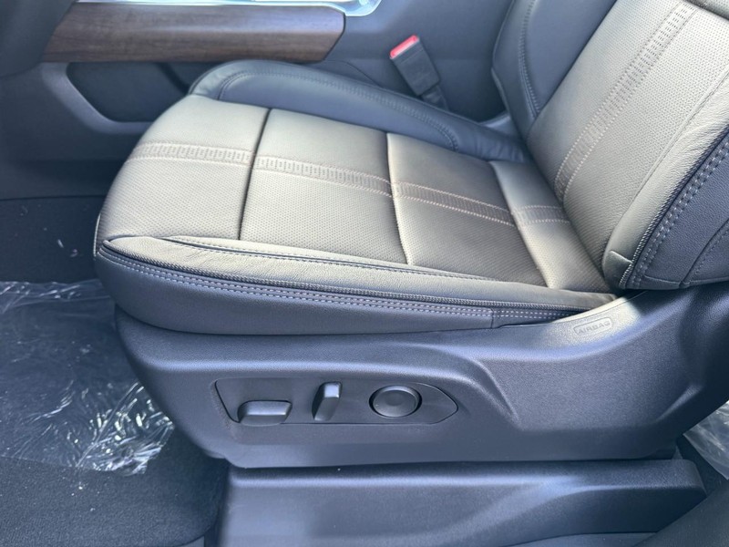 Chevrolet Silverado 1500 Vehicle Image 09