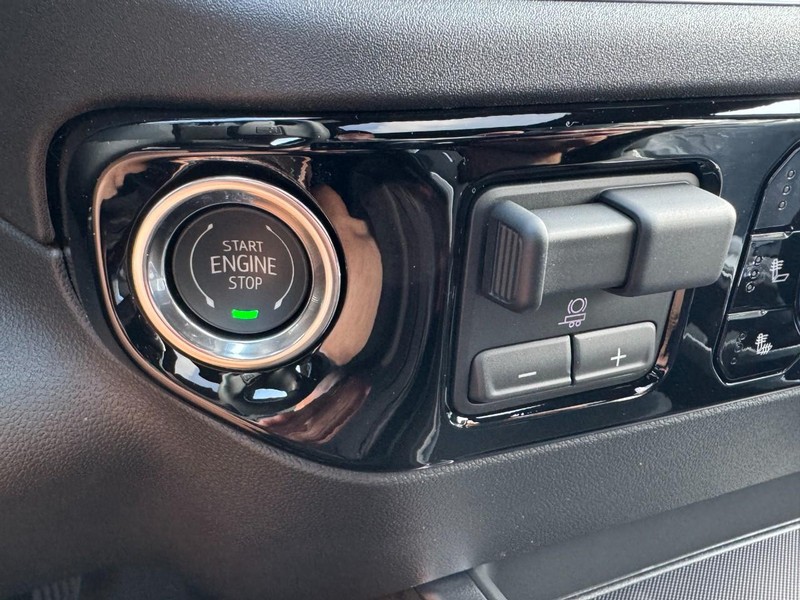 Chevrolet Silverado 1500 Vehicle Image 18